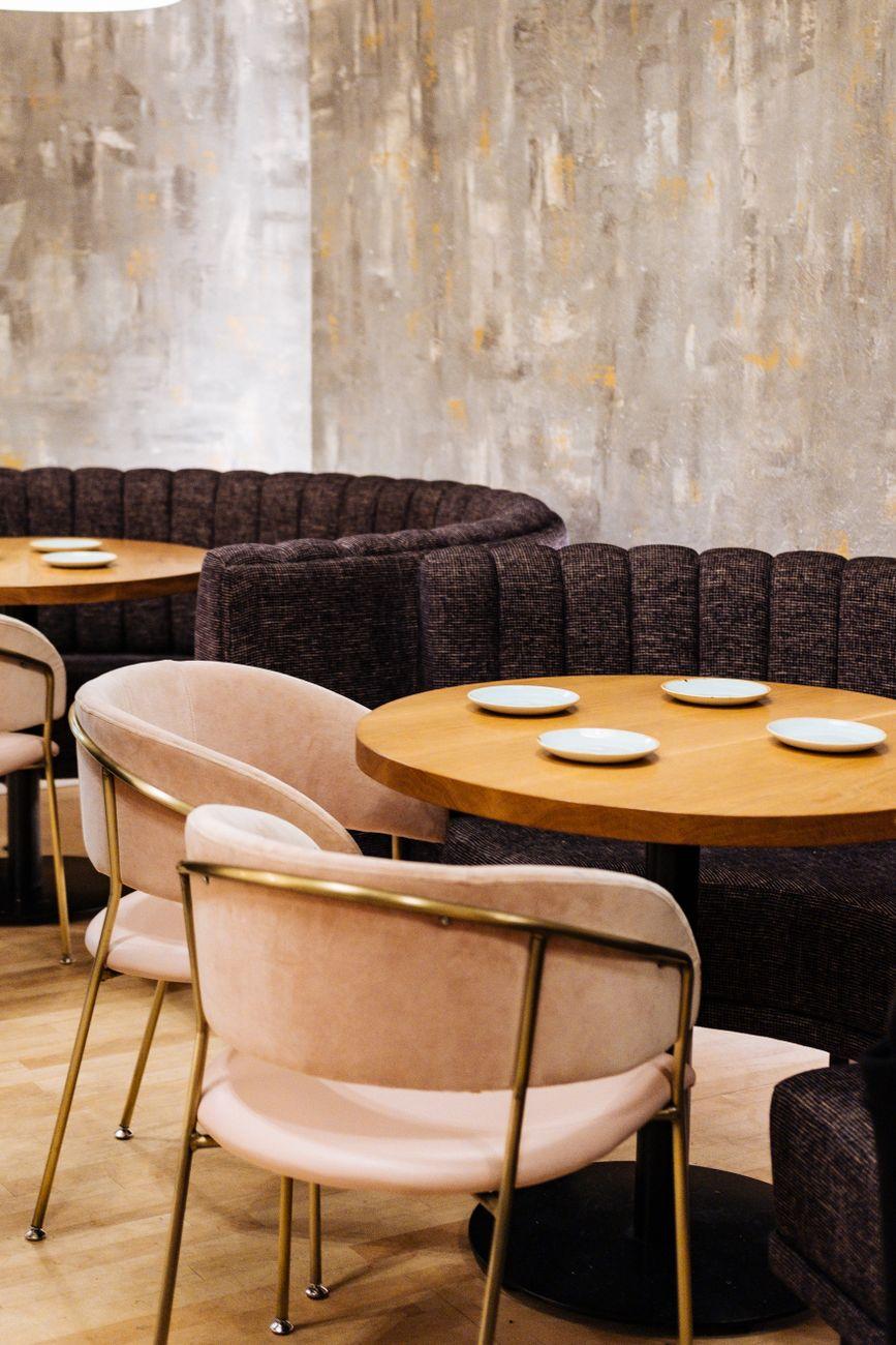 Curved booth seating